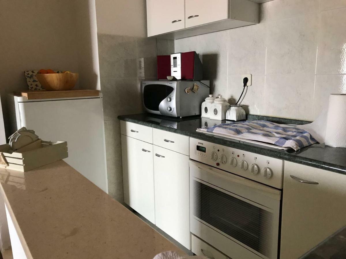 Beach Apartmant Постира Екстериор снимка